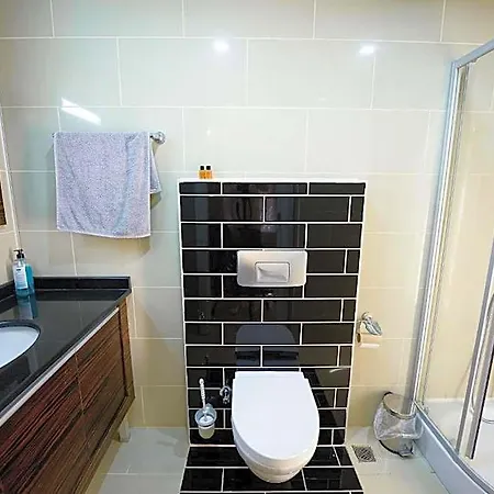 Bluehomes فندق