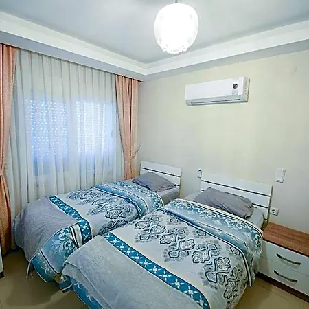 Bluehomes فندق 5*
