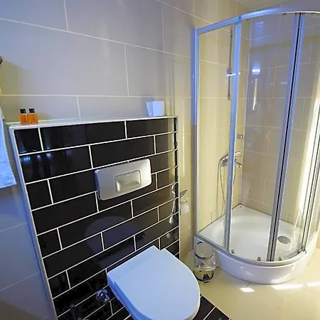 Bluehomes فندق